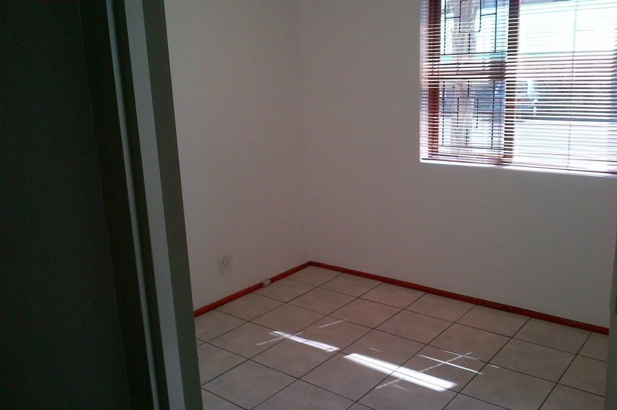 2 Bedroom Property for Sale in Groenvallei Western Cape